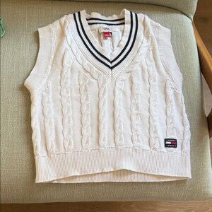 Tommy Hilfiger Women's Cream V-Neck Sweater Vest